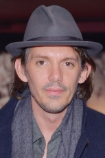 Lukas Haas.jpg